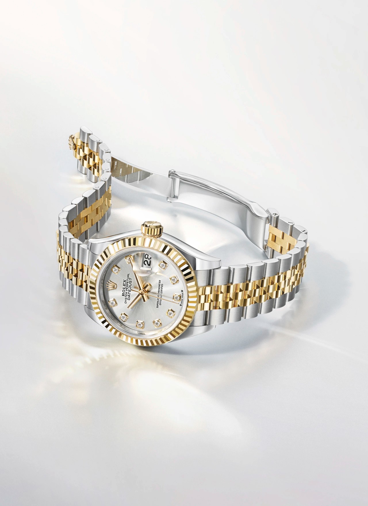 BG1-FP_Lady-Datejust_V6_RGB_01B-mobile_1280x1760